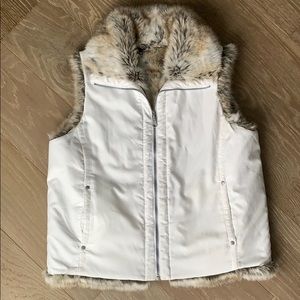 White Weatherproof Vest with faux fur, size medium